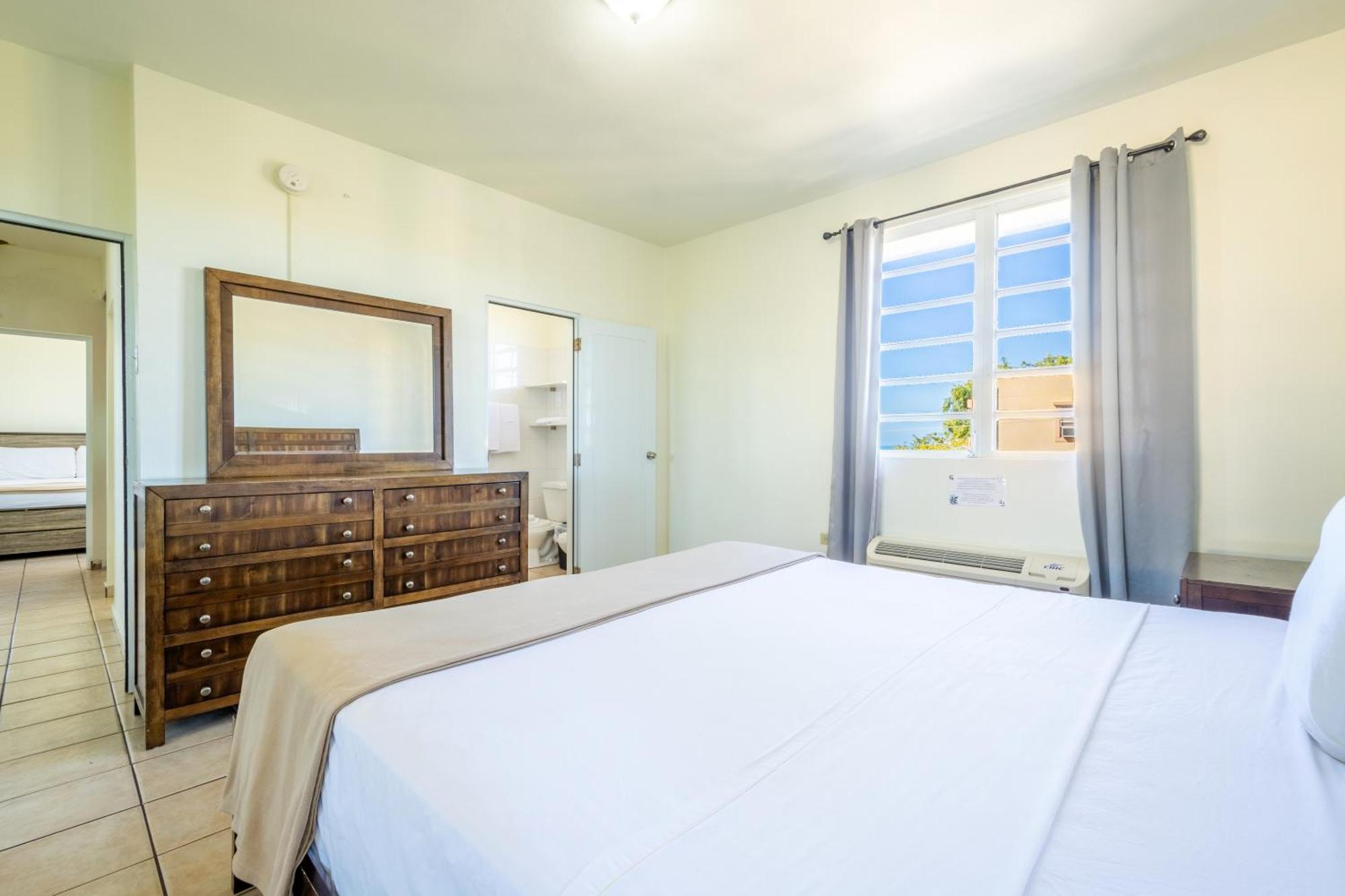 בוקרון West Coast Inn'S מראה חיצוני תמונה