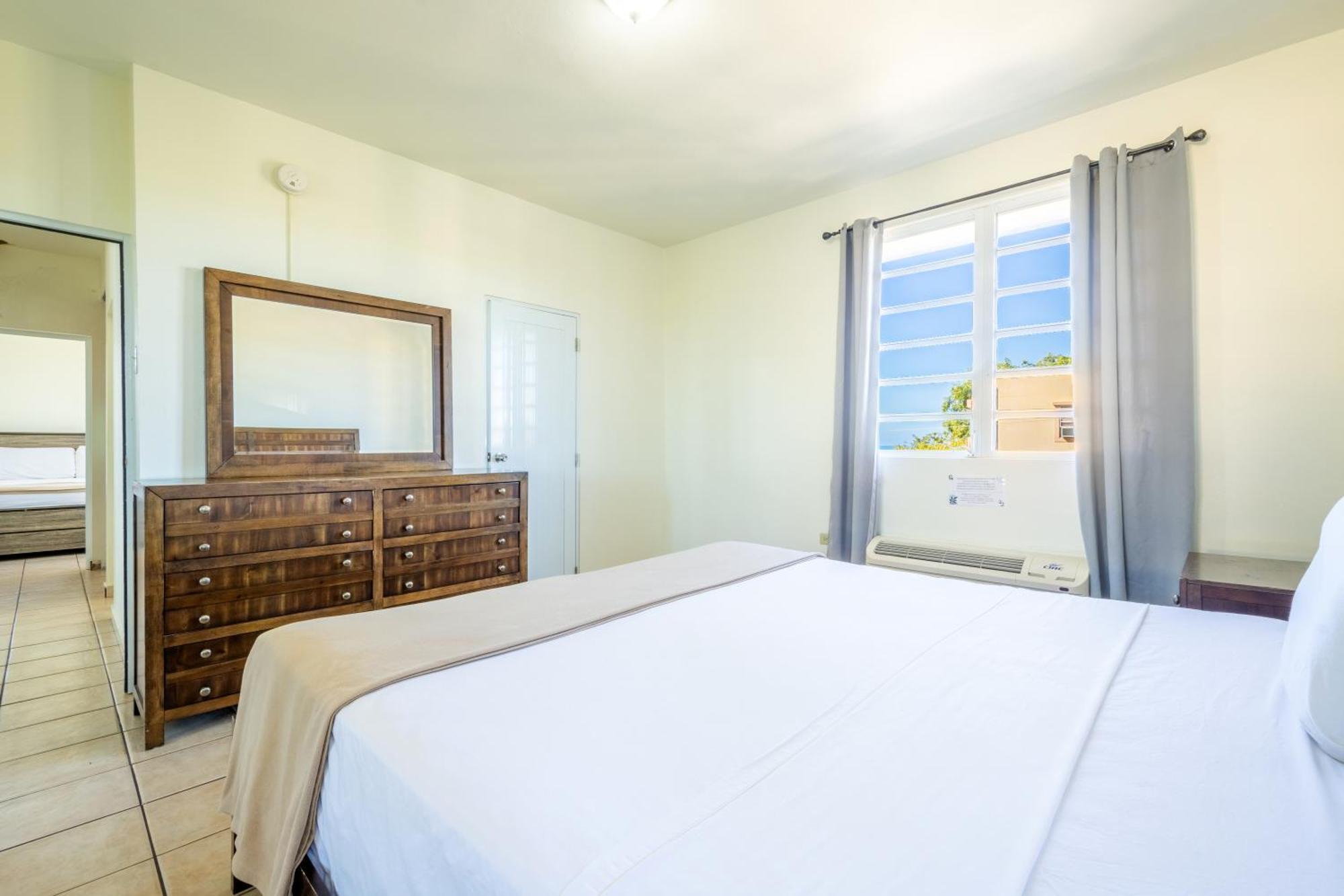 בוקרון West Coast Inn'S מראה חיצוני תמונה